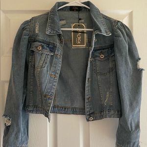 Puffed sleeve jean jacket